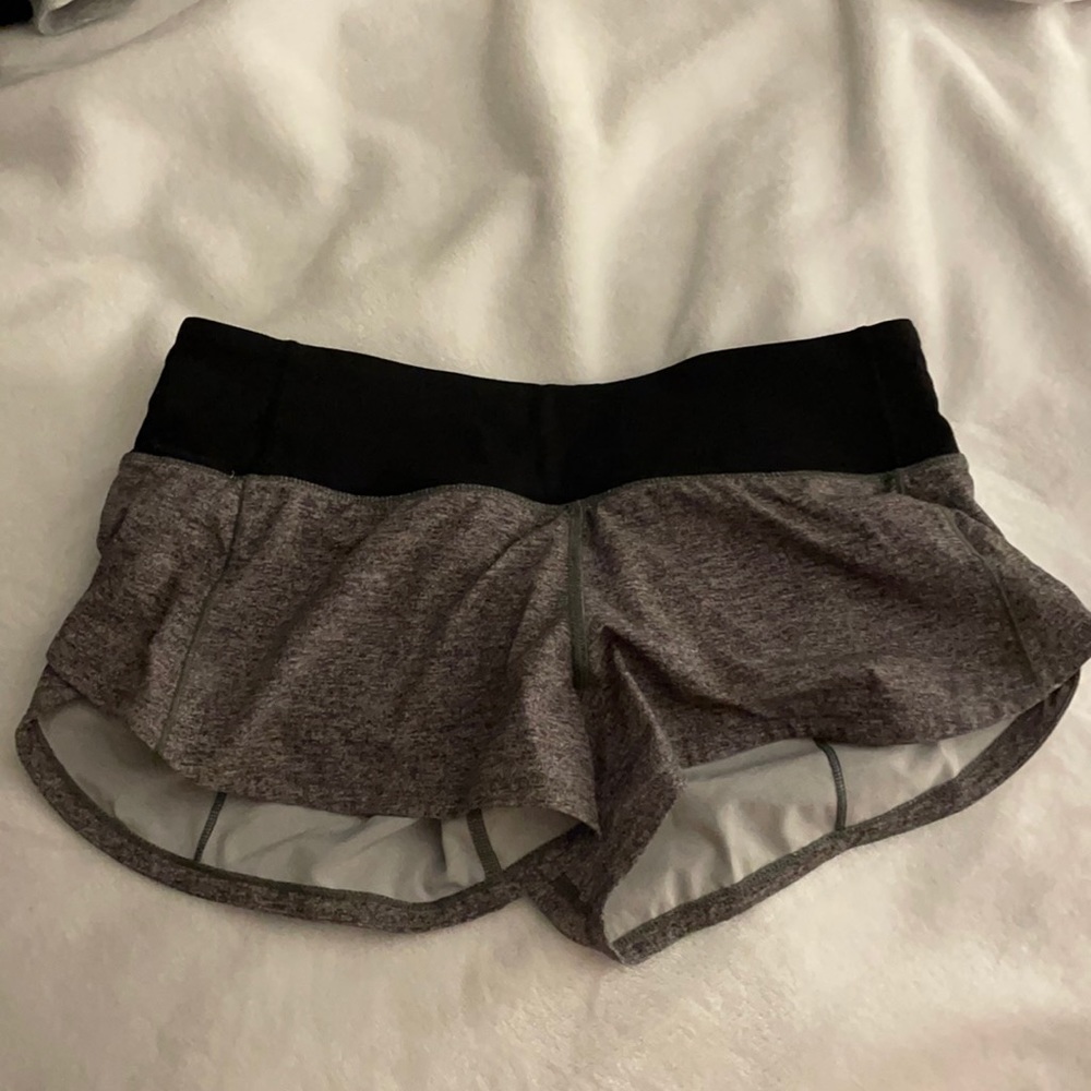 Lululemon speed up shorts 2.5 inch
